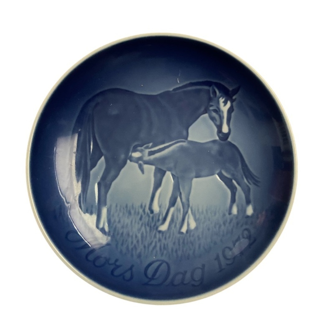 B&G vintage Mother’s Day gift horses blue decorative plate